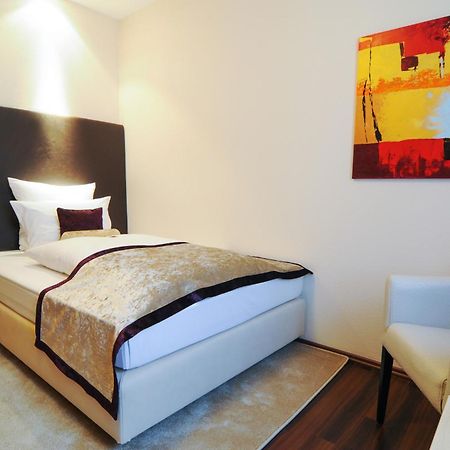 Hotel Merkur Baden-Baden Quarto foto